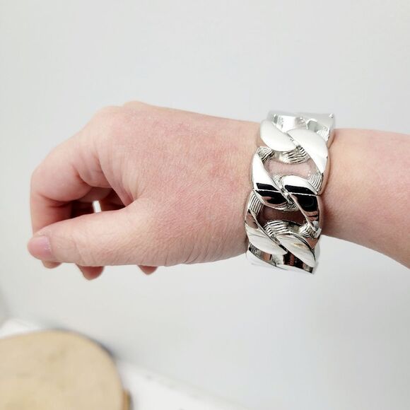 Brand New Silver Tone Chain Style Bangle Bracelet - Picture 6 of 11